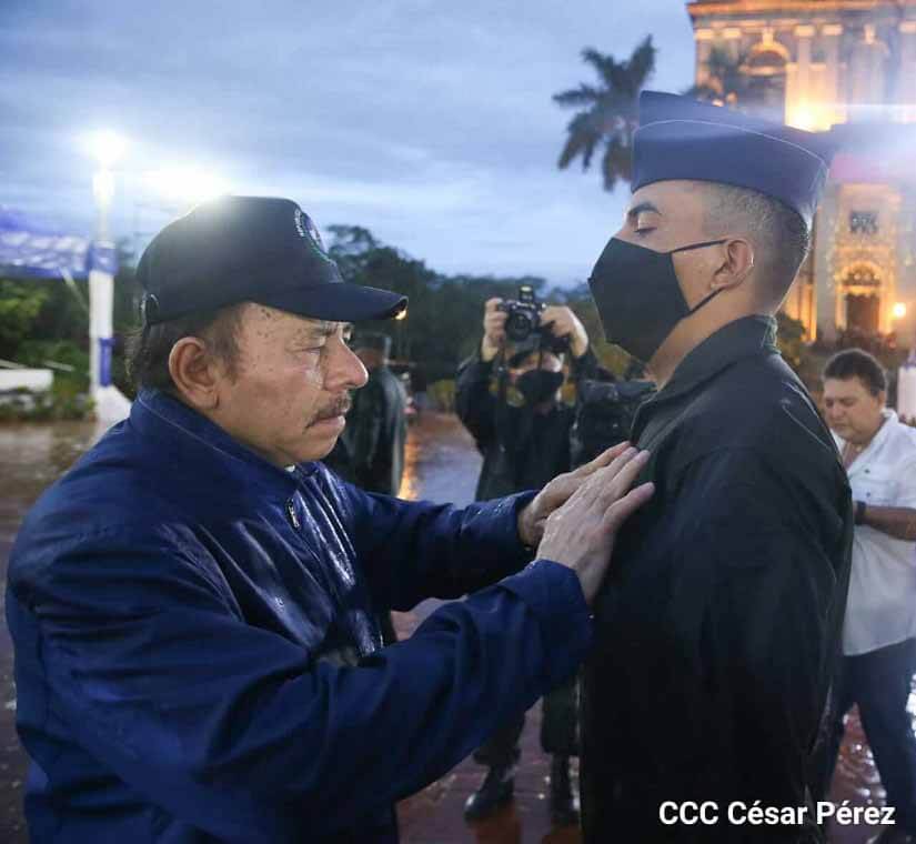 COMANDANTE